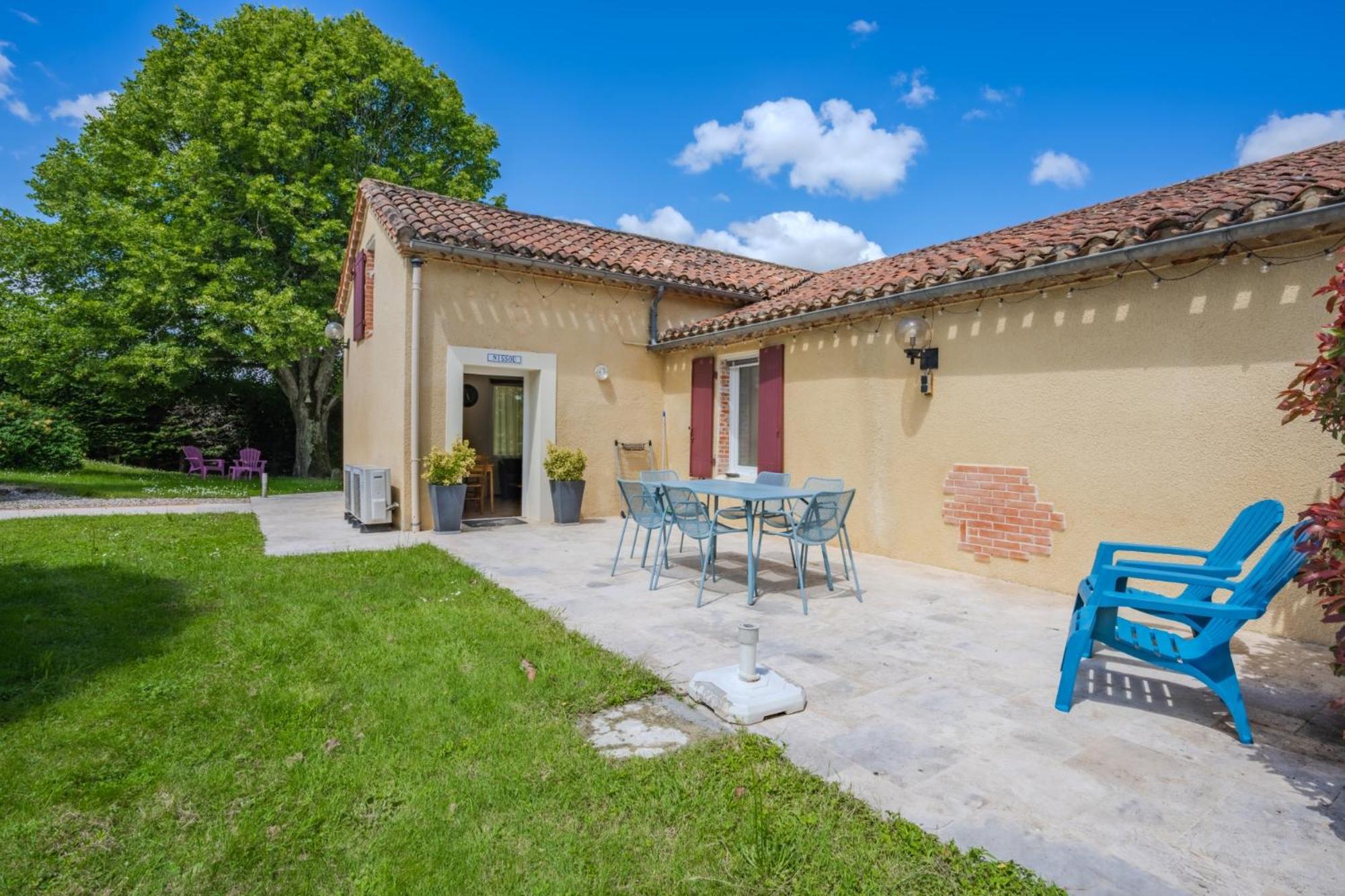 Gites La Bakenia Villeneuve-sur-Lot Exterior foto
