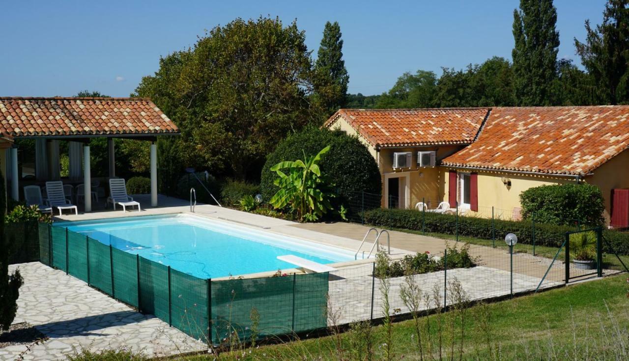 Gites La Bakenia Villeneuve-sur-Lot Exterior foto